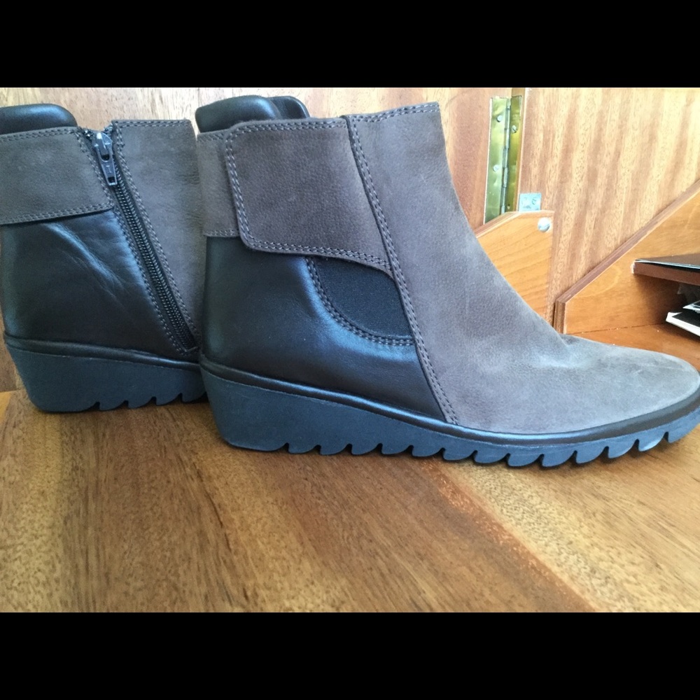 Brown Flex Leather Suede boot